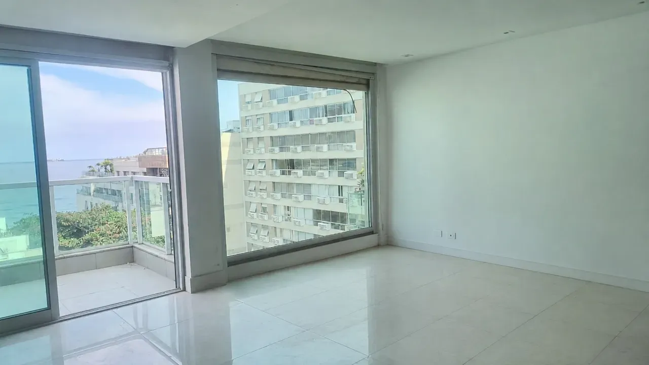 Furnished apartment with 3 bedrooms and 4 bathrooms — photo 29