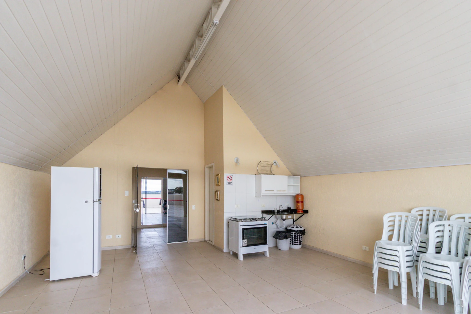 2-bedroom apartment with a home office in Curitiba — photo 16
