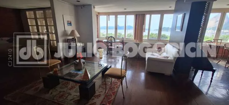 Furnished 260 m² apartment with 4 bedrooms and view — photo 36