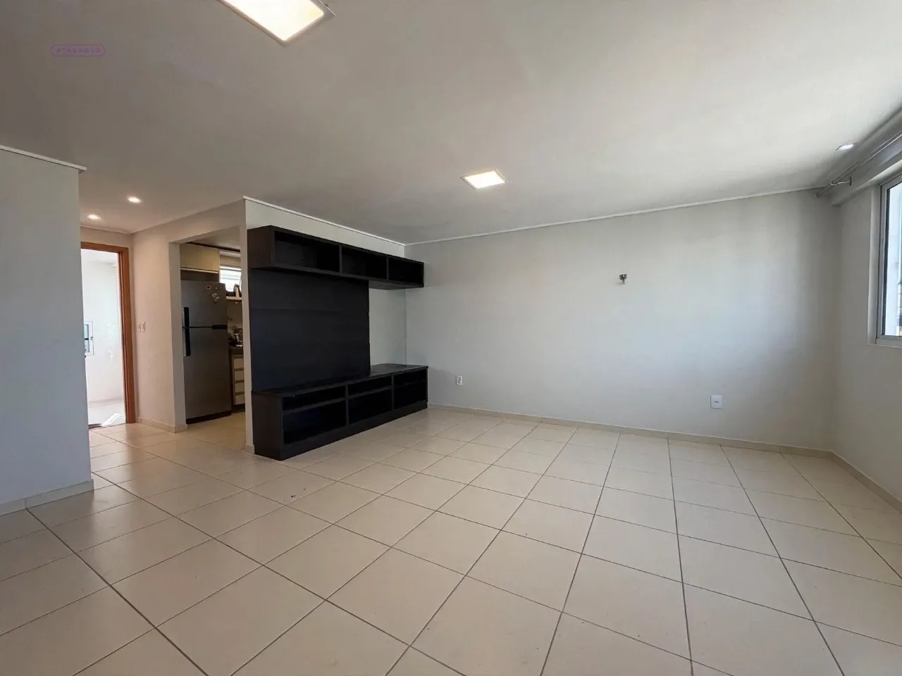 Apartamento com 1 quarto e 55 m², sem vaga