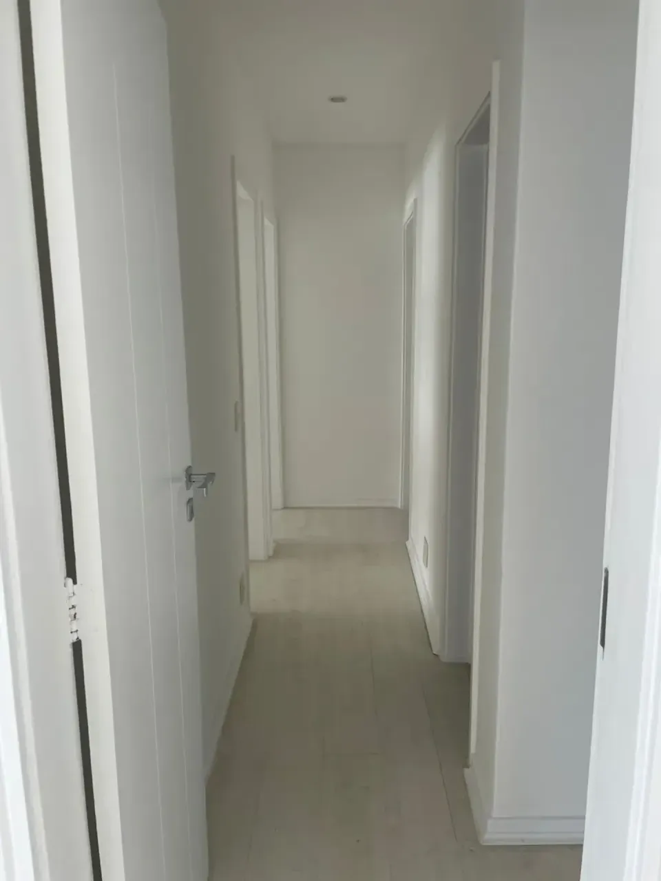 Unfurnished apartment with 5 bedrooms and 4 bathrooms — photo 19