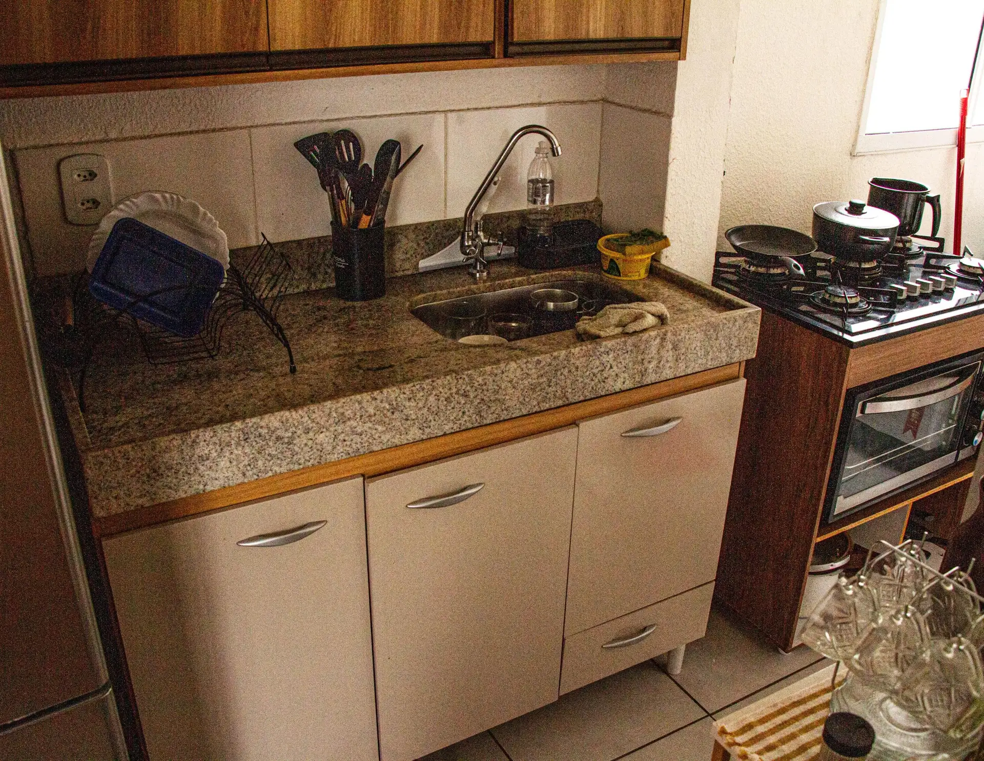 Apartamento mobiliado com 2 quartos e 1 banheiro — photo 4