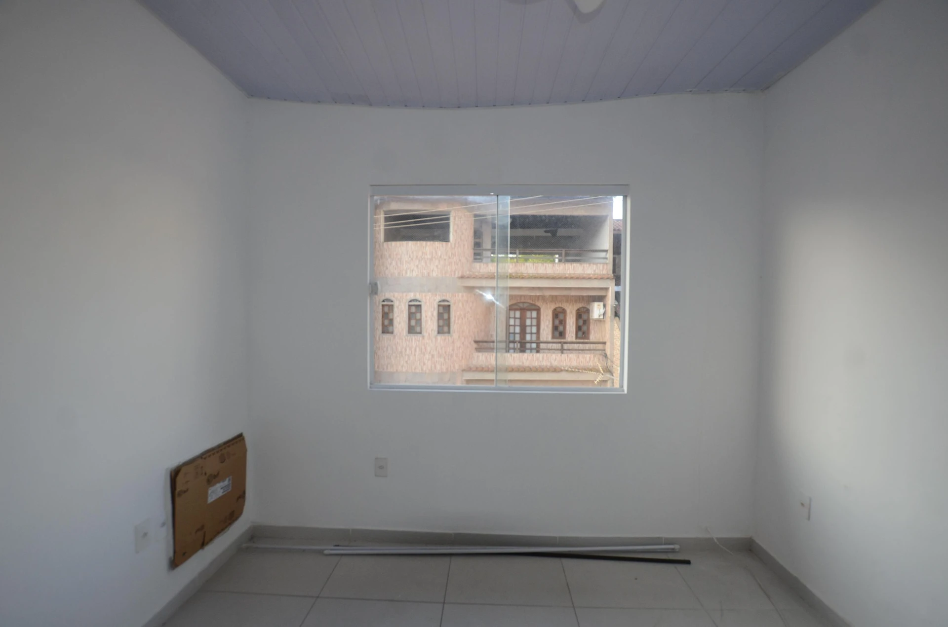 3-bedroom apartment, 1 with its own bathroom, 90 m² — photo 25