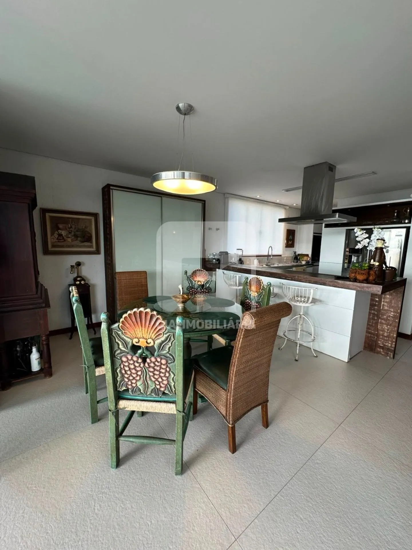 Furnished house with 6 bedrooms and 650 m² total — photo 89
