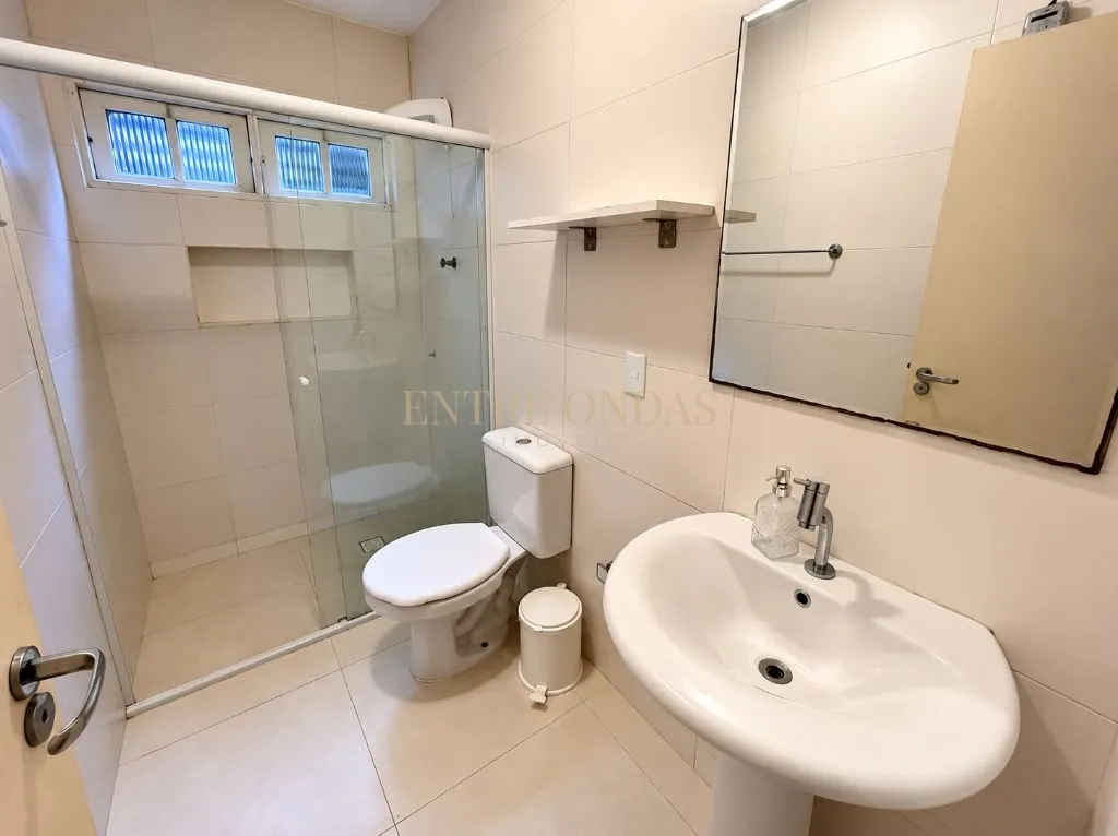 Vista al agua y 2 dormitorios: casa de 75 m² — photo 20