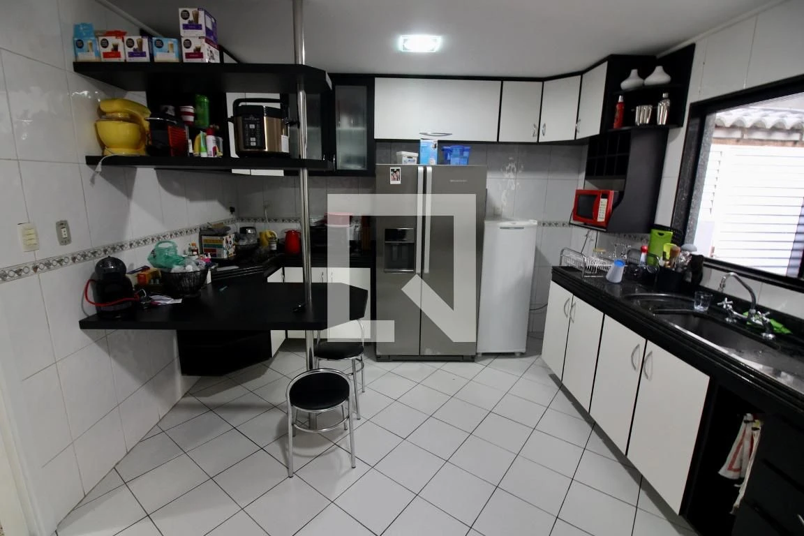 260 m² house with a jacuzzi and a private pool — photo 18