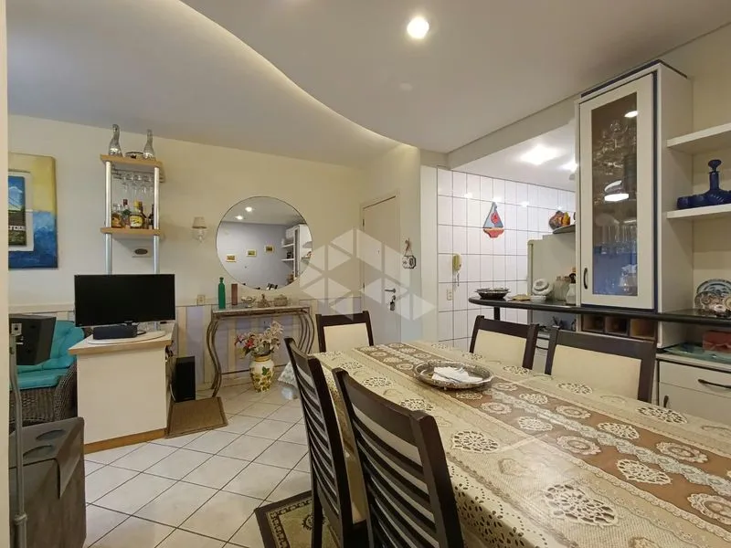 Balcony with a grill in a 3-bedroom apartment, 80 m² — photo 32