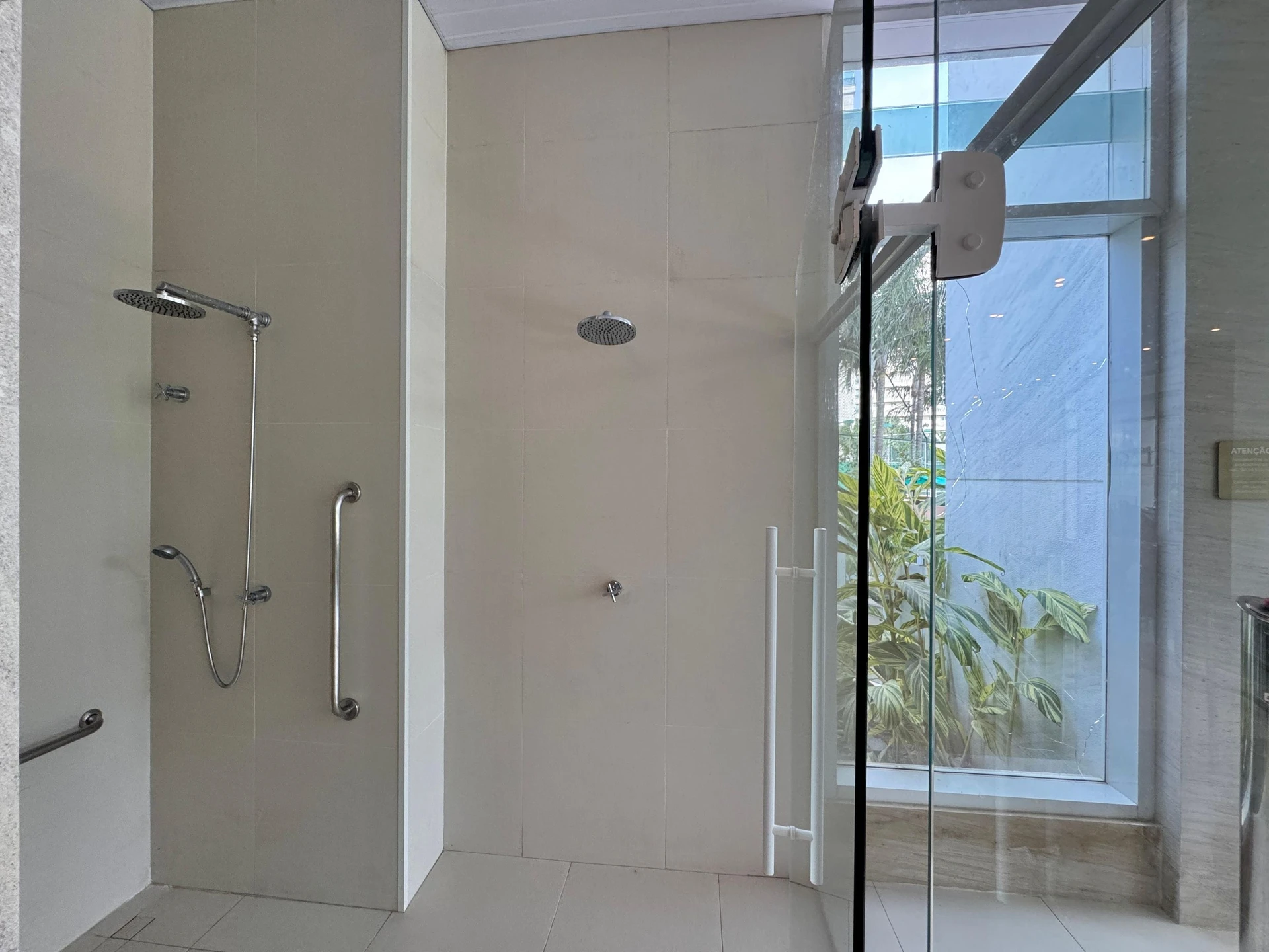 Apartamento mobiliado com 3 suítes e 4 vagas — photo 56