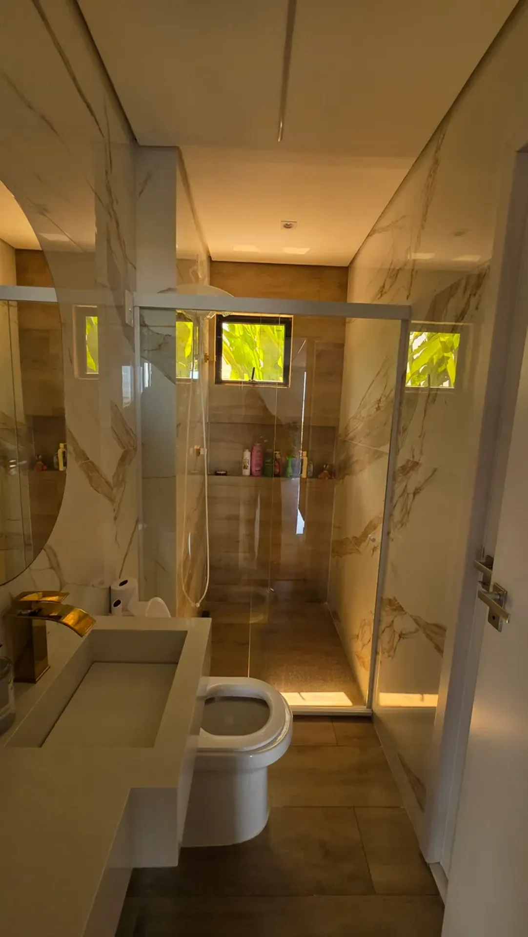 Furnished house with balcony and open-plan kitchen — photo 12