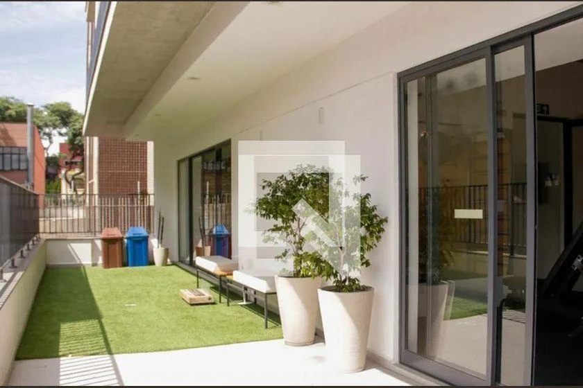 Furnished 1-bedroom apartment with balcony barbecue grill — photo 23