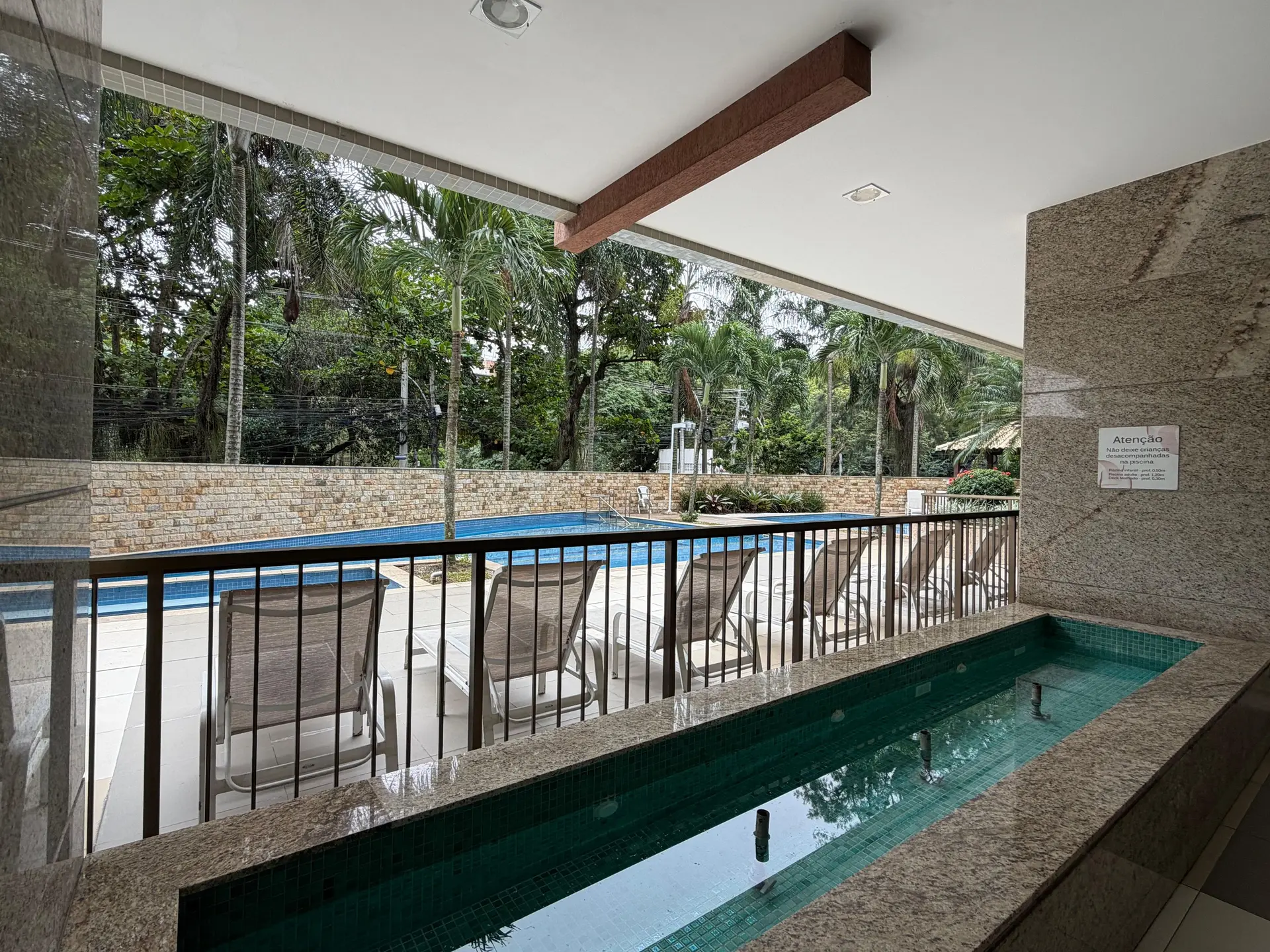 Furnished apartment, 112 m², with a glass-enclosed balcony — photo 53