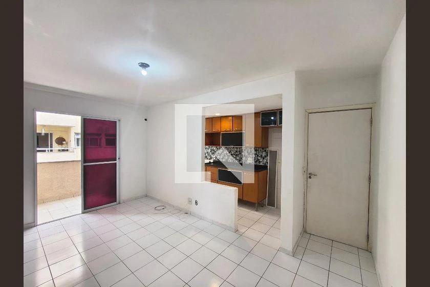 2-bedroom apartment in a building with a gym — photo 7