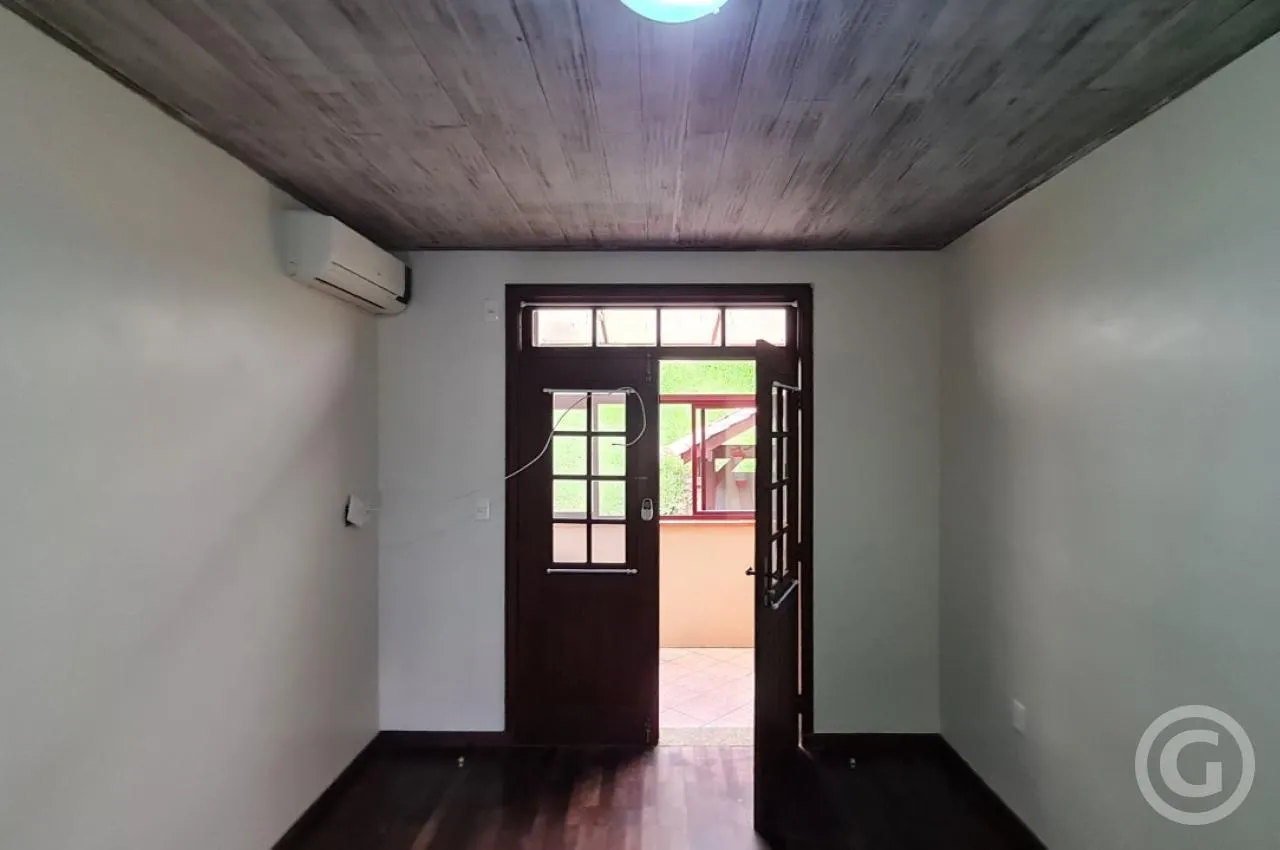 80 m² apartment with 1 bedroom and a parking space — photo 10