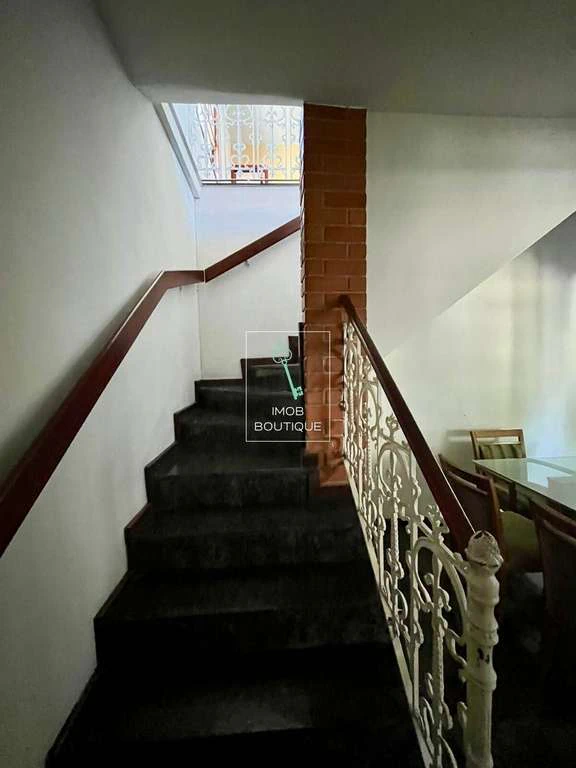 Casa de 5 dormitorios y 321 m² con oficina en casa — photo 5