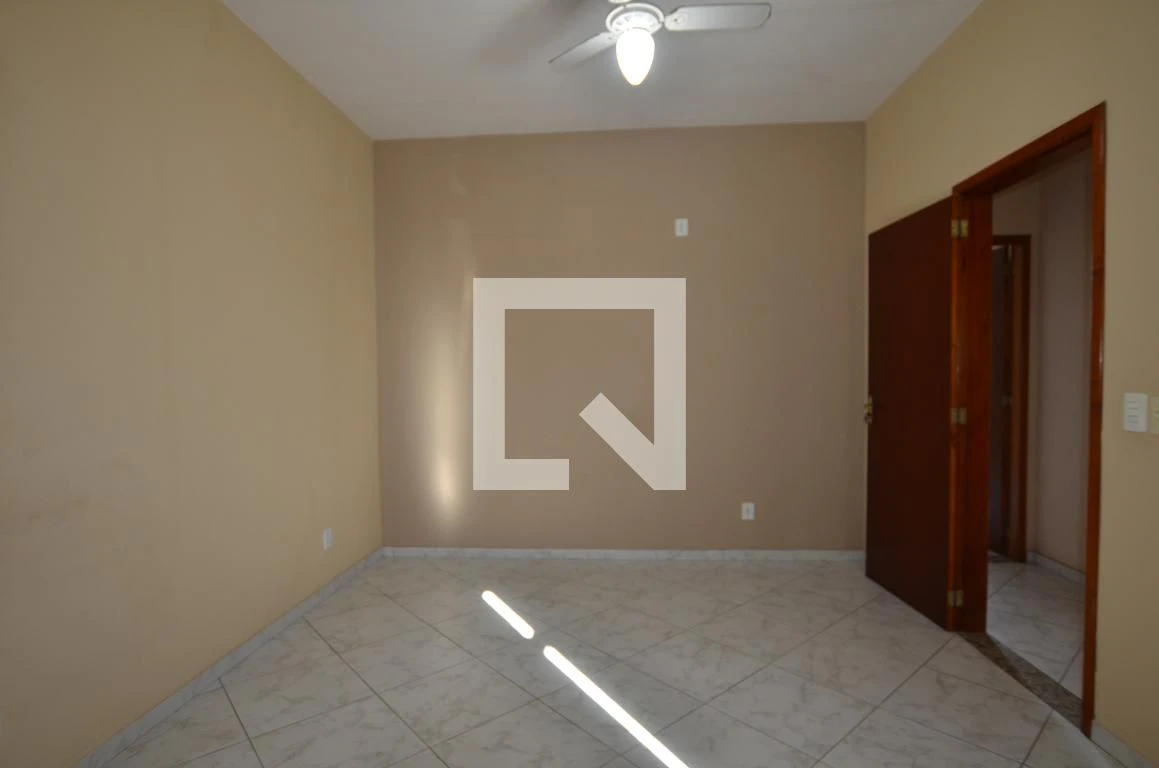 Casa sem mobília com 5 quartos e 5 banheiros — photo 15