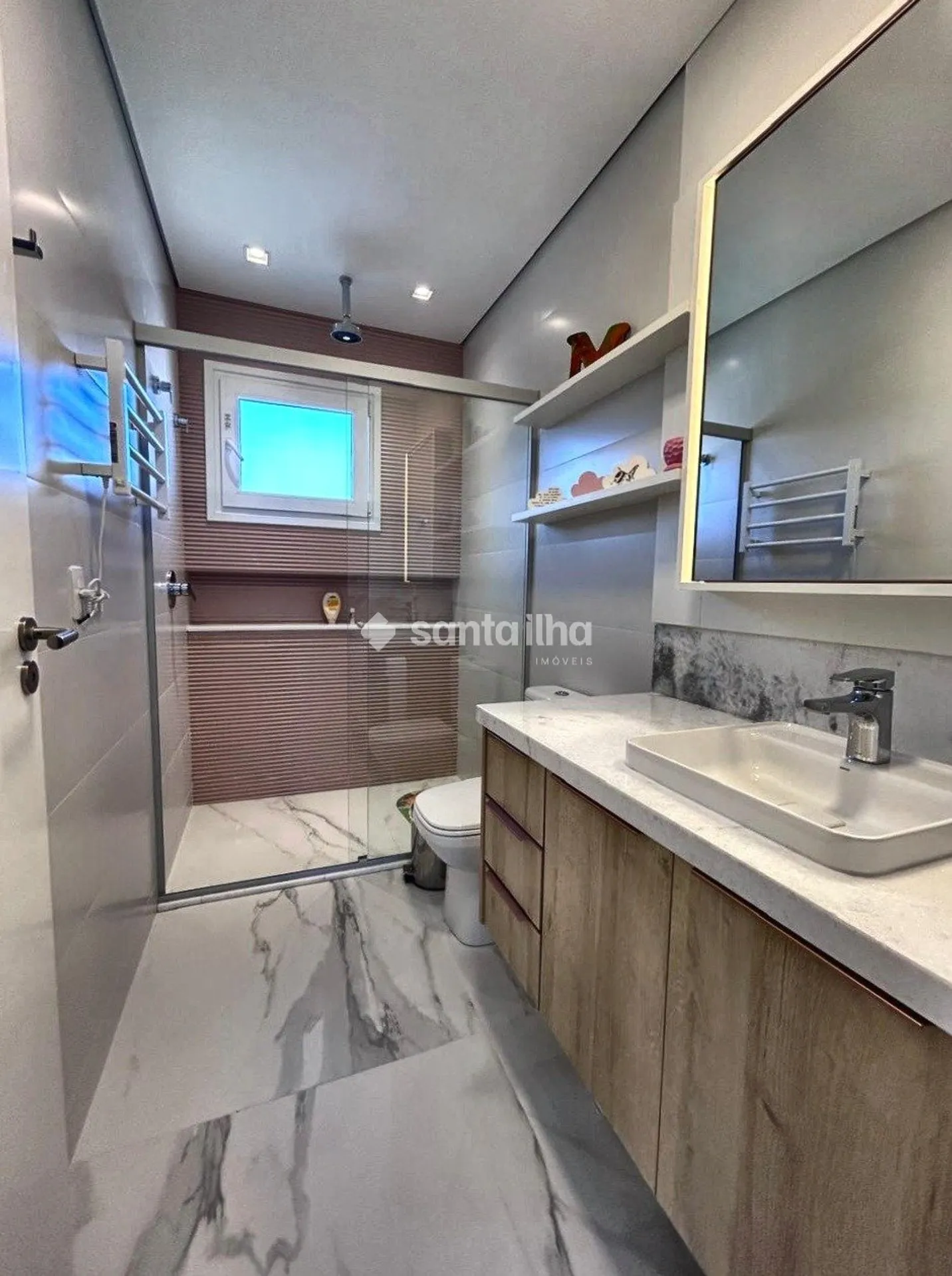 Casa mobiliada com 4 suítes e 4 vagas, 681 m² — photo 6