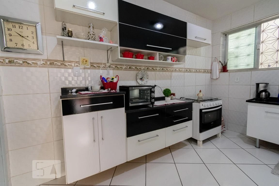 Furnished 4-bedroom house with private garden — photo 52