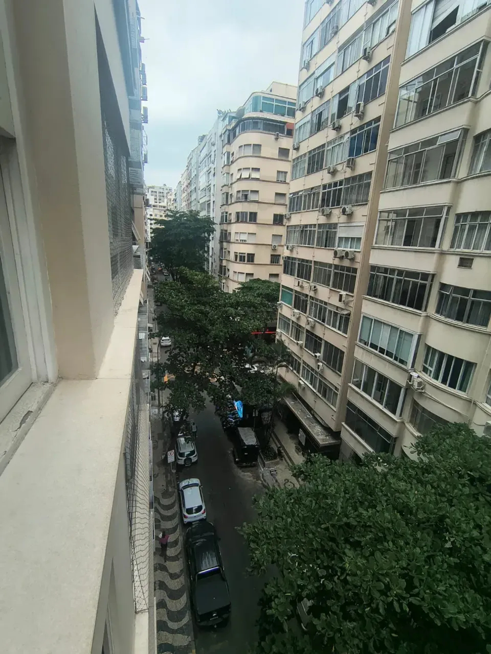 86 m² apartment with 2 bedrooms and city views — photo 17