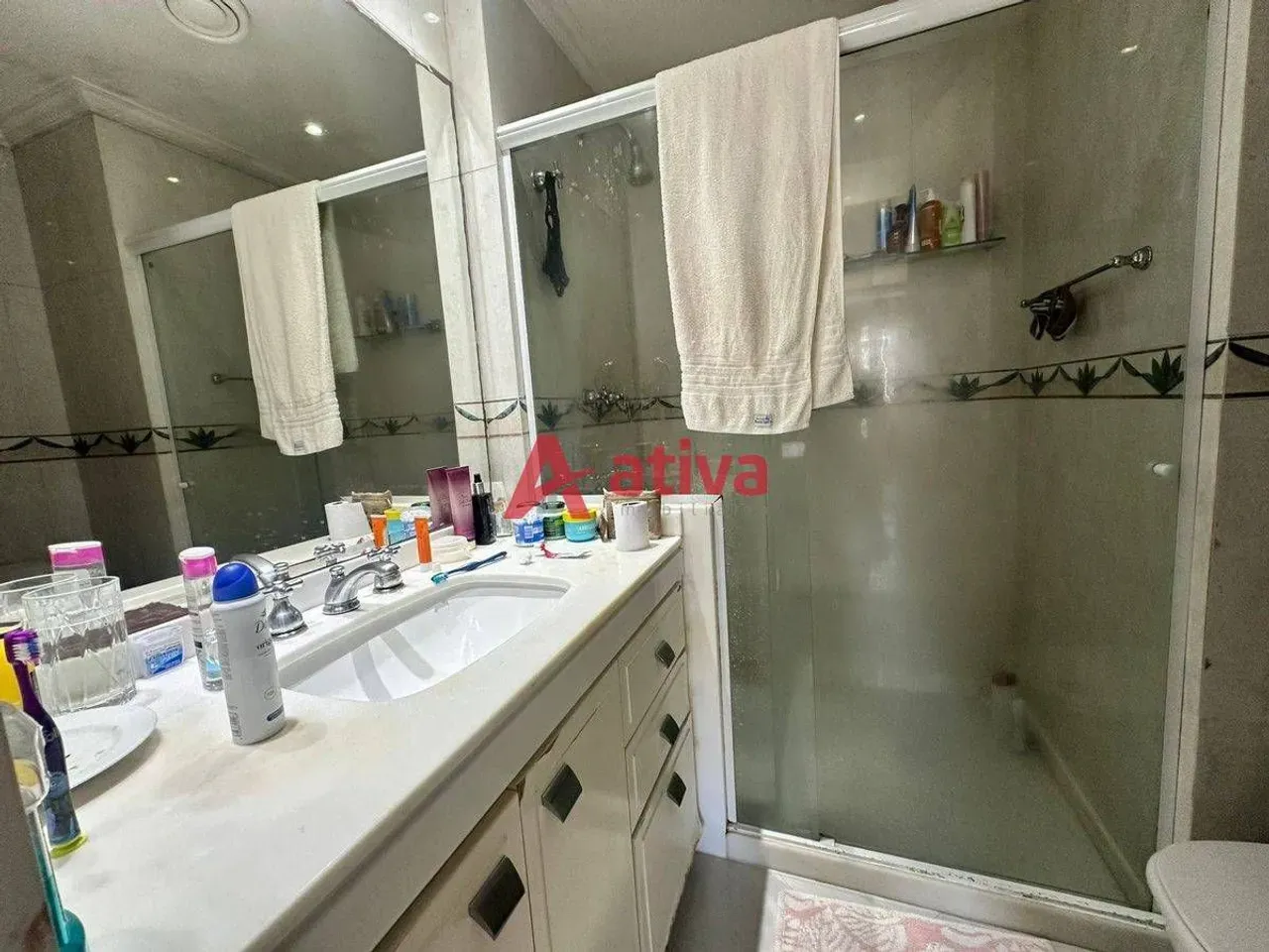 Furnished 3-bedroom apartment with 5 bathrooms — photo 19