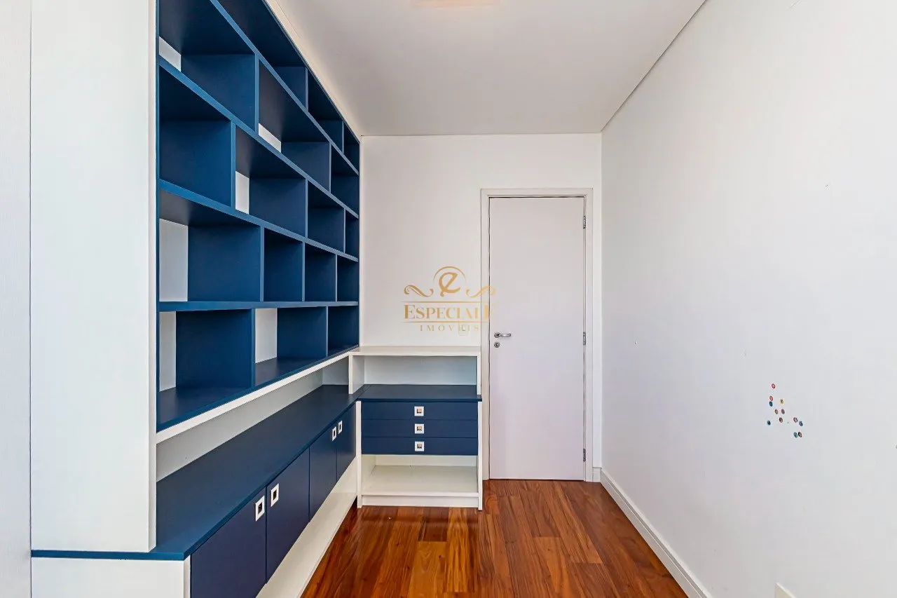 4-bedroom apartment 230 m² with 3 parking spaces — photo 23