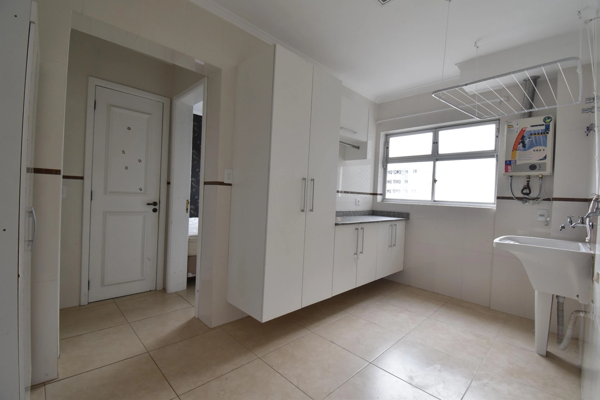 4-bedroom apartment with a jacuzzi — photo 12