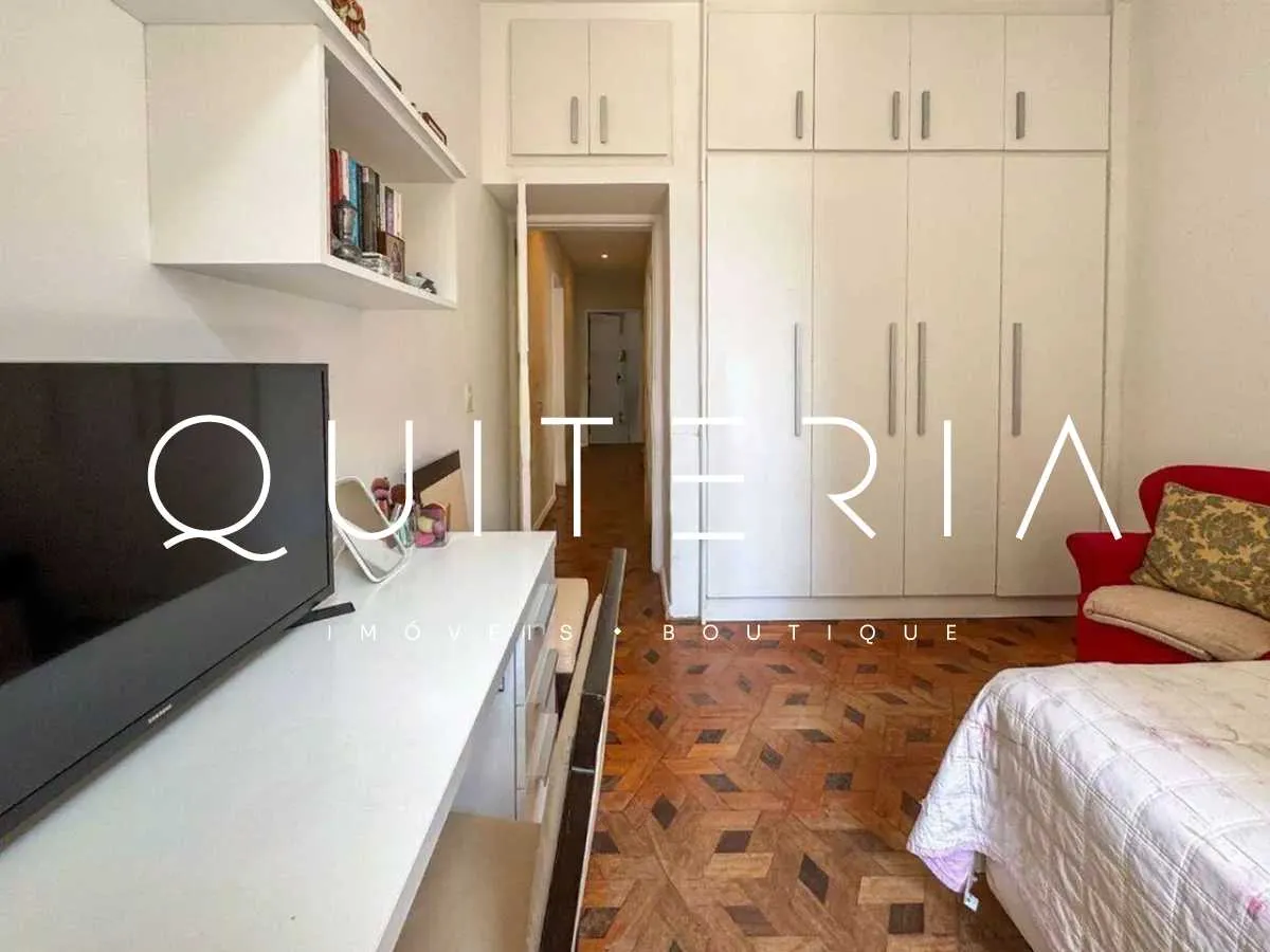 Furnished apartment, 130 m², with floor-to-ceiling windows — photo 24