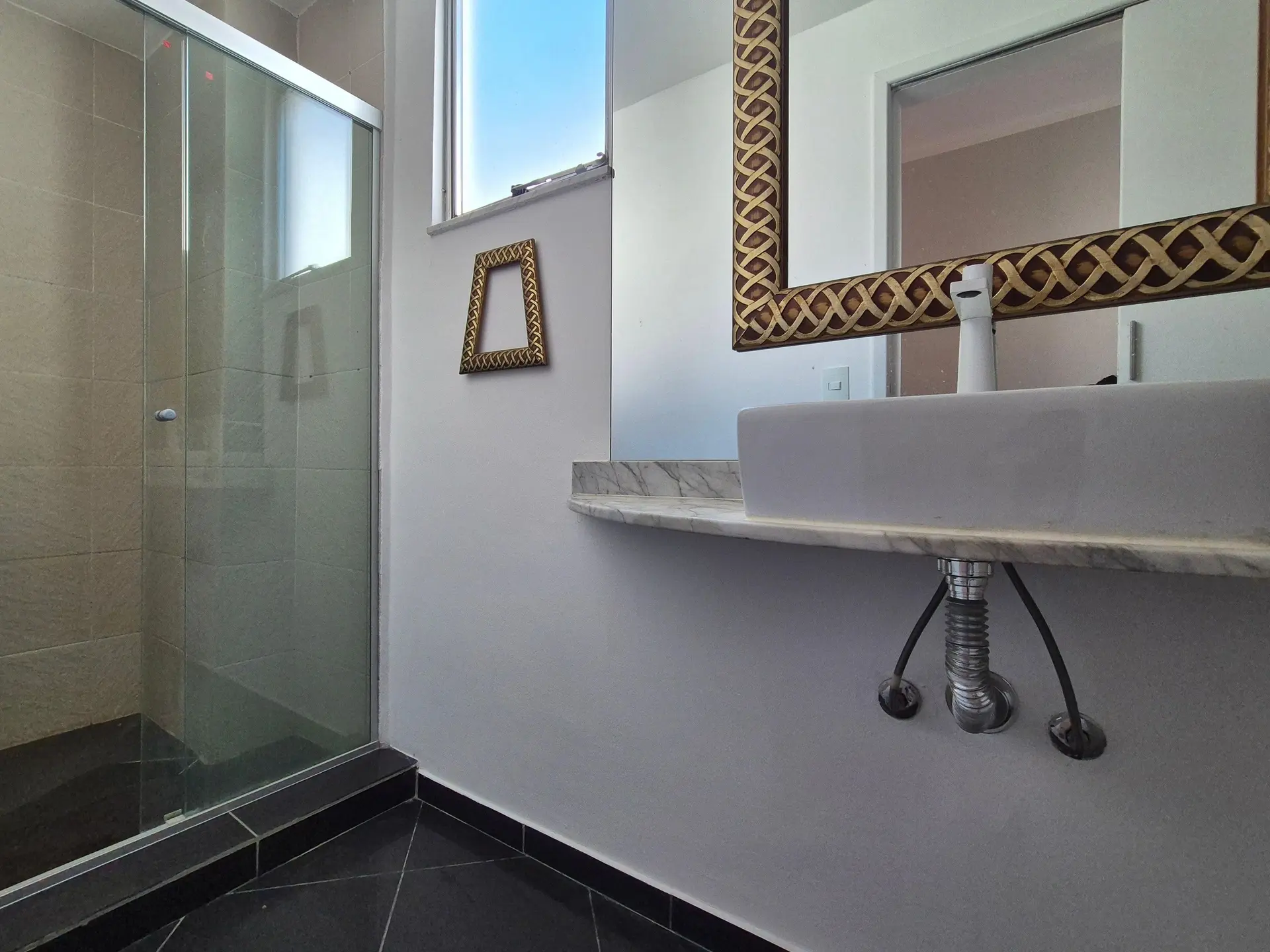 Rental apartment with 2 bedrooms and a balcony — photo 24