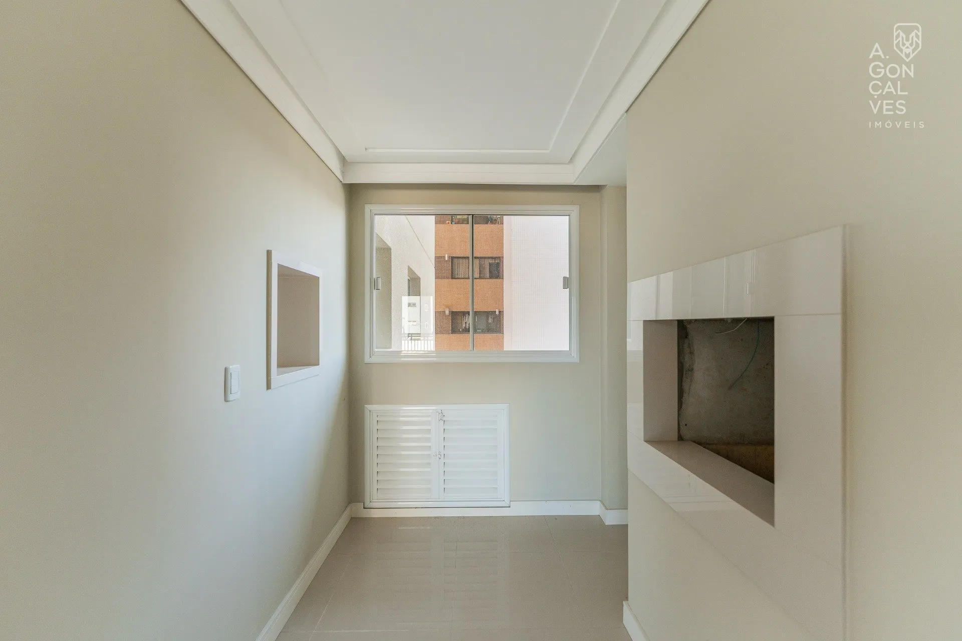 4-bedroom apartment with balcony and 3 parking spaces — photo 21