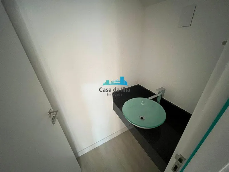 4-bedroom house with a garden in Florianópolis — photo 33