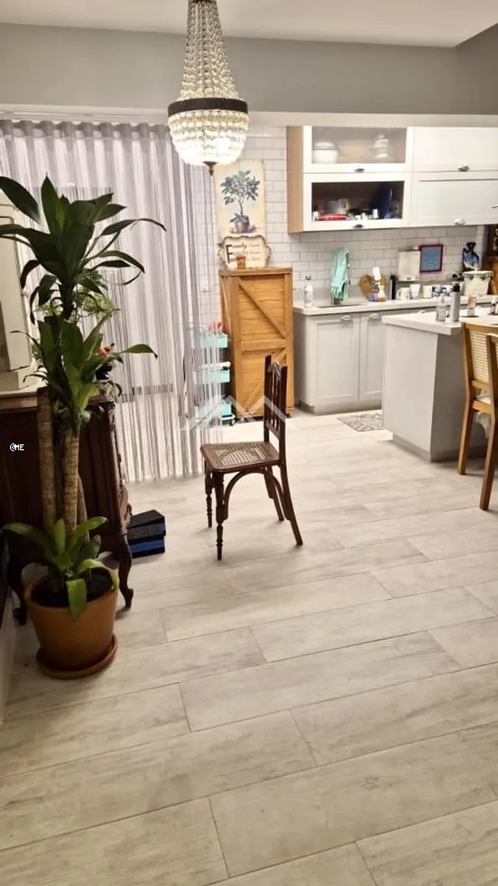 Apartamento com varanda fechada, 2 dormitórios e 3 banheiros — photo 3