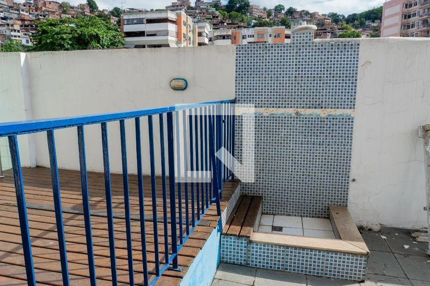 3-bedroom apartment with a washing machine — photo 37