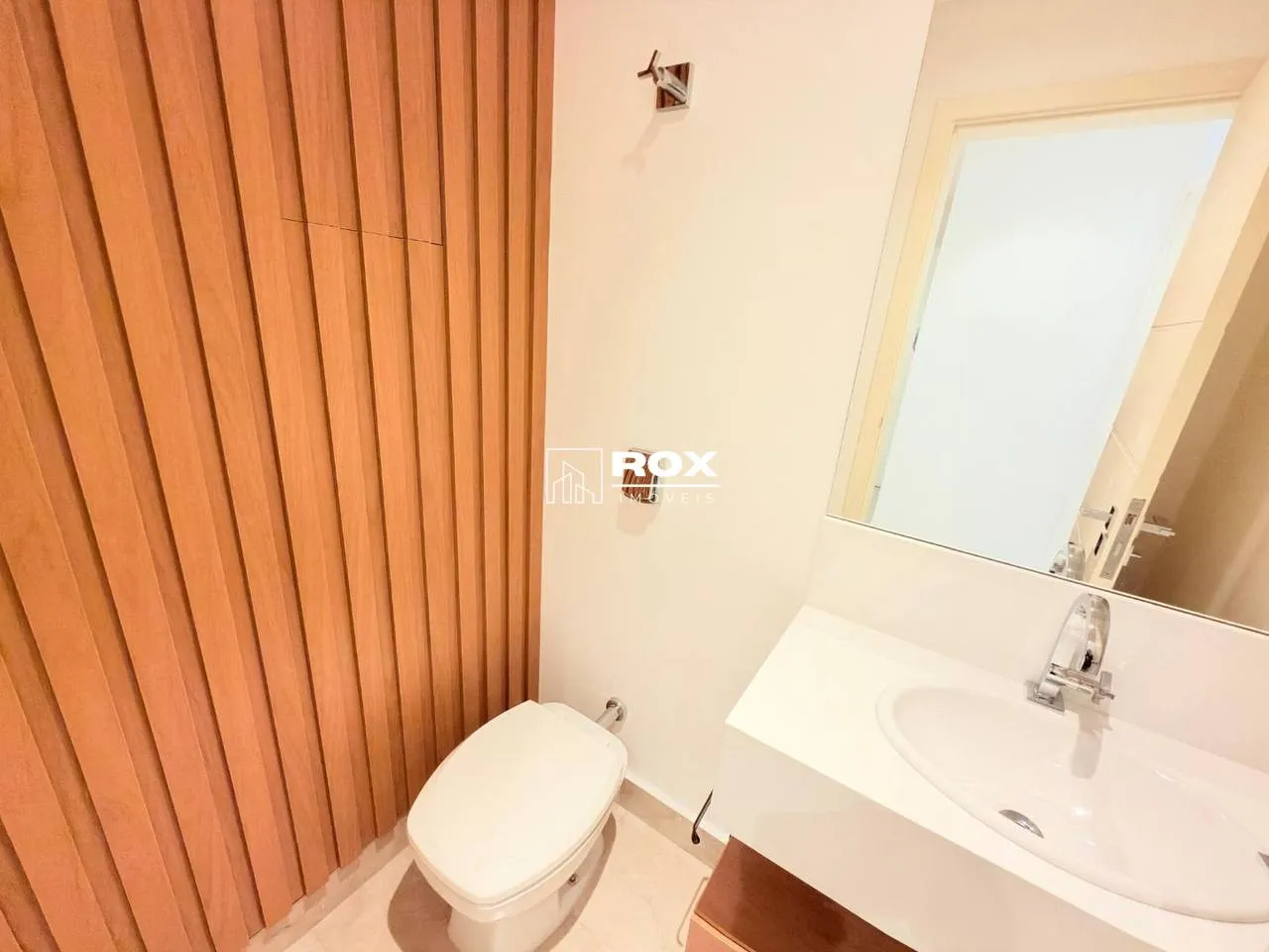 3-bedroom apartment with a jacuzzi in Curitiba — photo 36