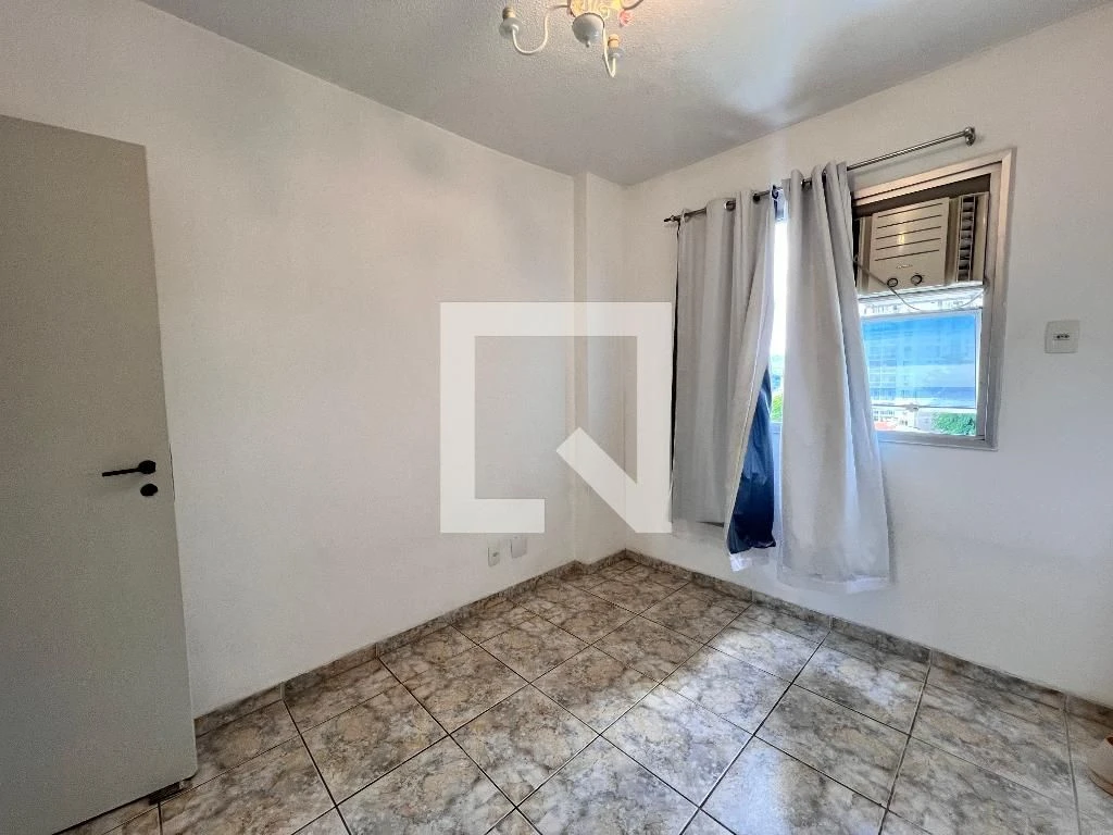 Apartamento de 2 quartos com área de lavanderia — photo 19