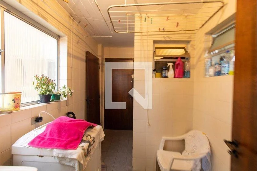 Apartment with 3 bedrooms and a balcony — photo 21