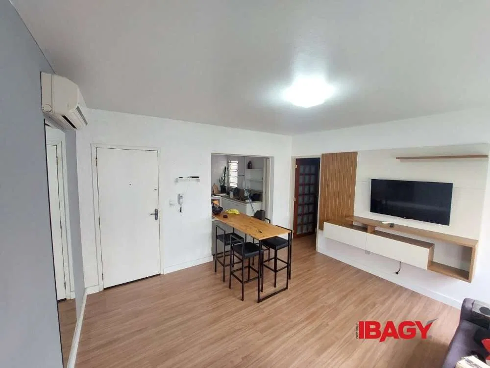 3-bedroom apartment with a washing machine — photo 8