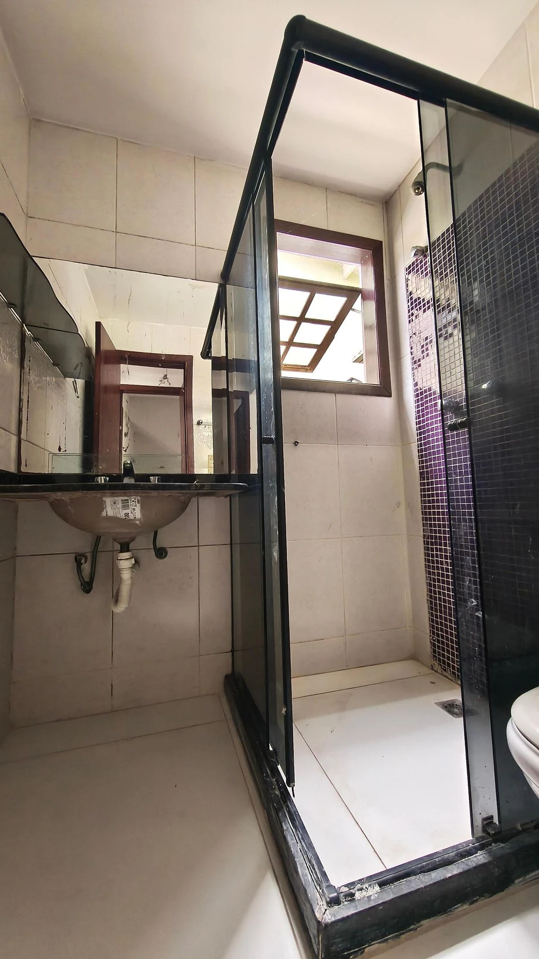 3-bedroom house with a walk-in closet in Rio de Janeiro — photo 40