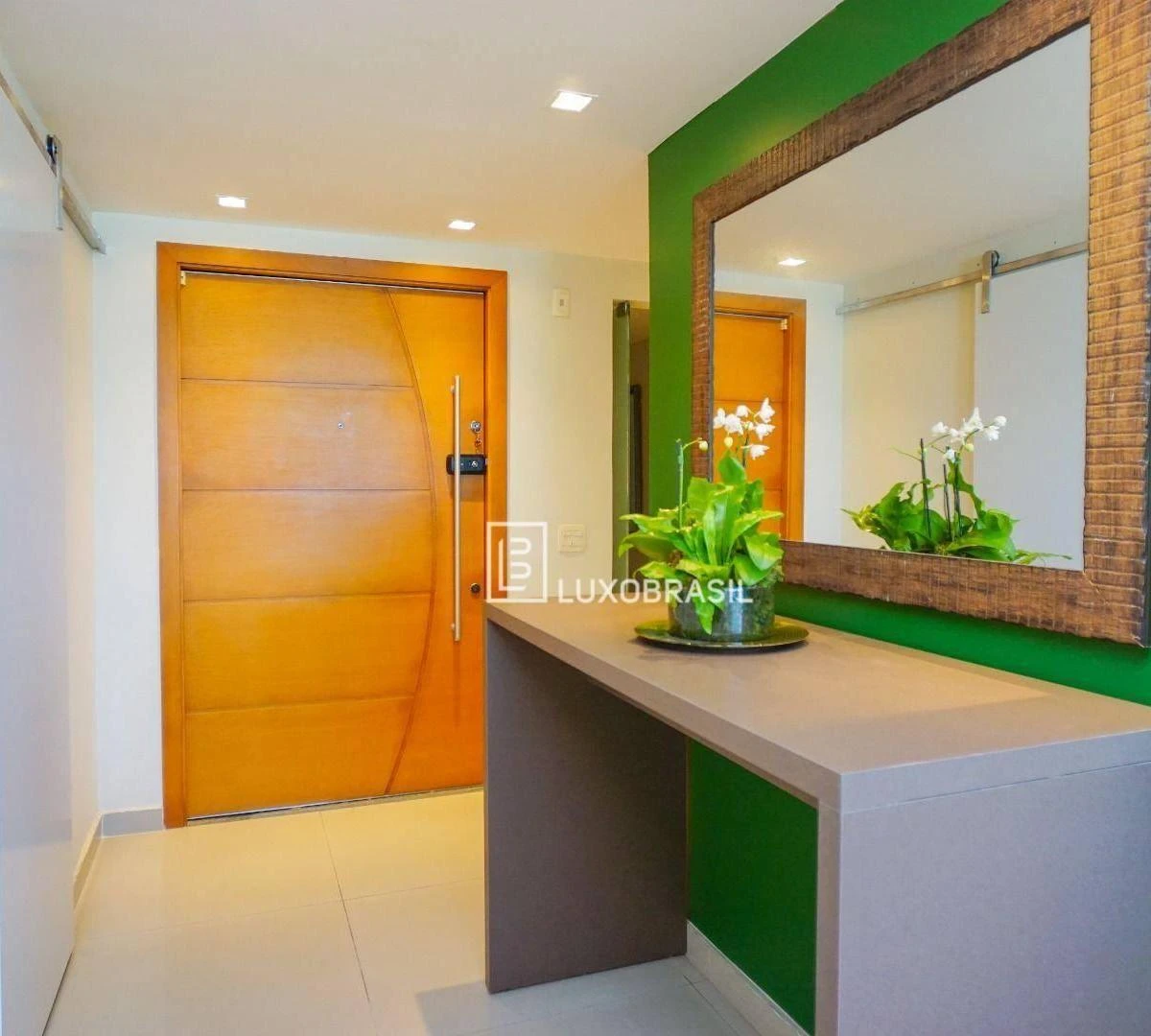 Apartamento mobiliado com varanda envidraçada e 4 quartos — photo 28