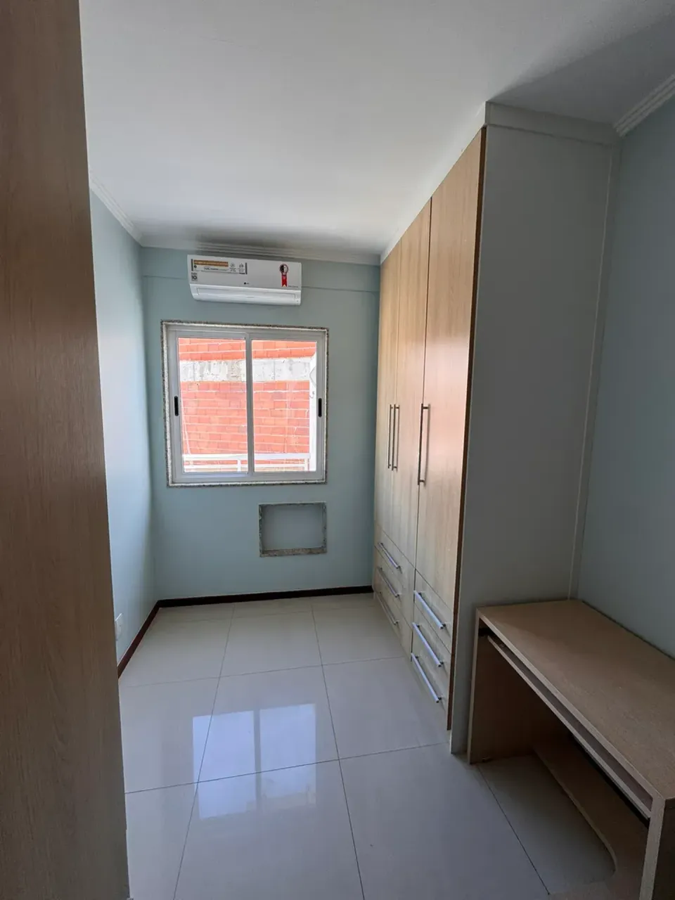 Apartamento com 4 quartos e cozinha separada fechada — photo 17