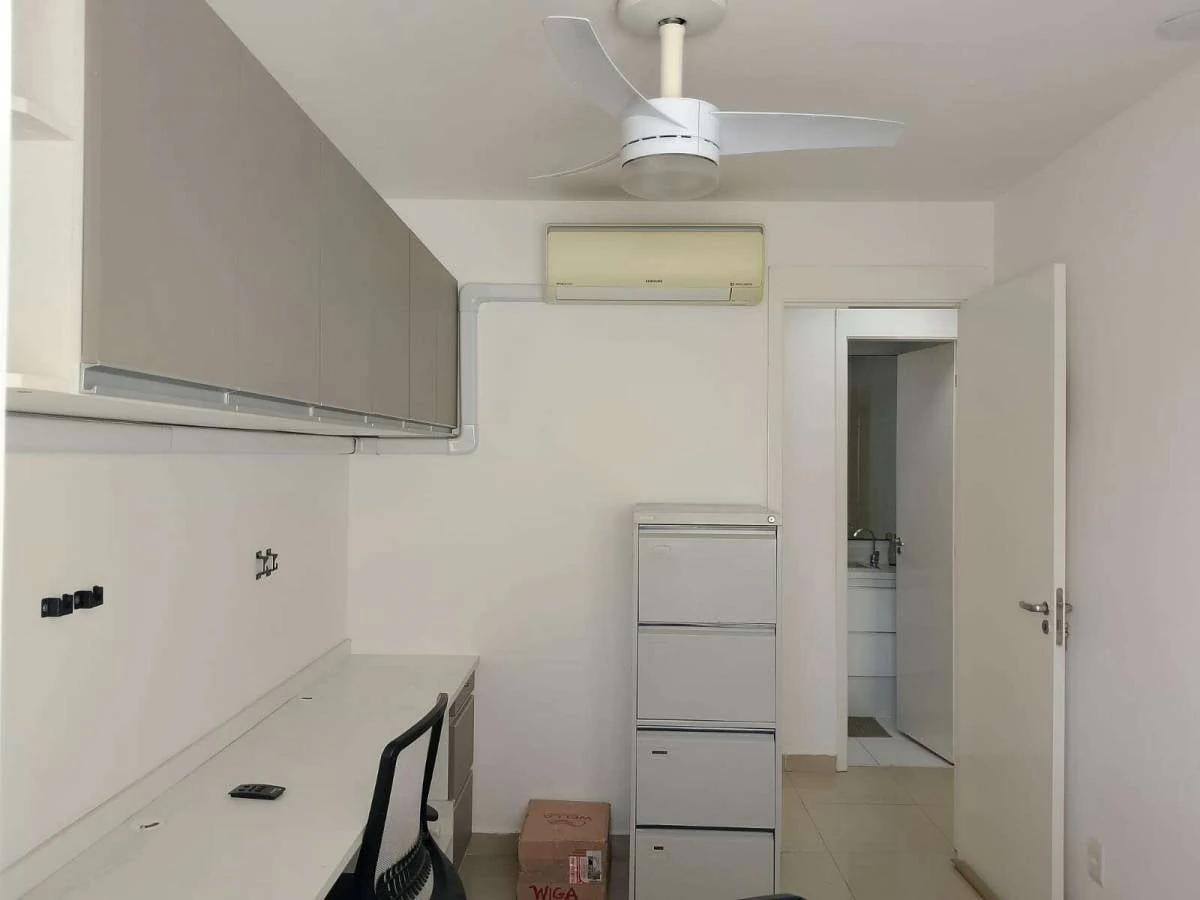 Furnished 3-bedroom penthouse with 172 m² — photo 2