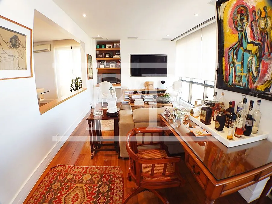 3-bedroom apartment with open-plan kitchen, 270 m² — photo 9