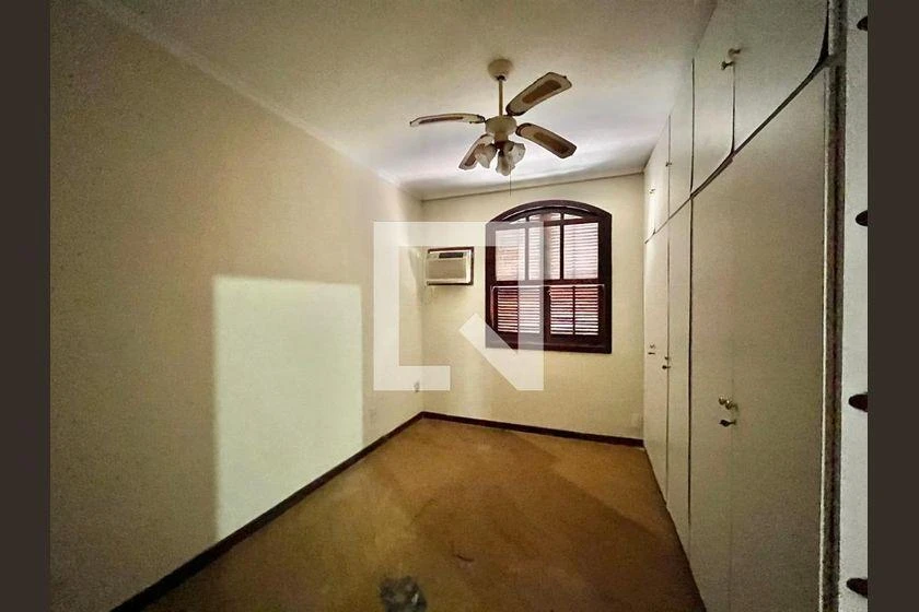Casa de 300 m² com 4 quartos e 2 vagas — photo 22