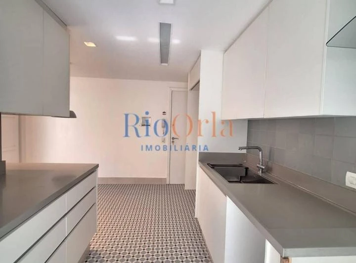 4-bedroom apartment, 2 with their own bathrooms, 150 m² — photo 6