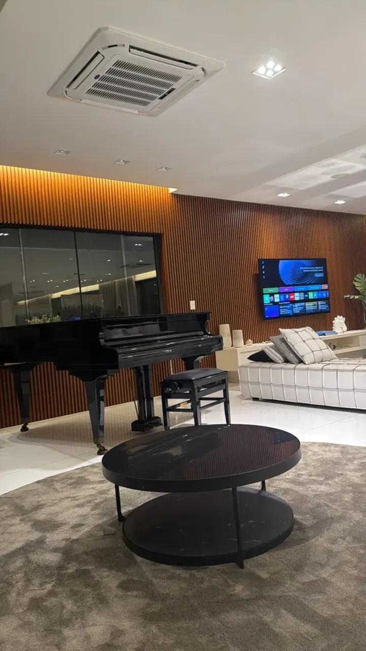 Furnished house with 5 bedrooms and 880 m² — photo 8