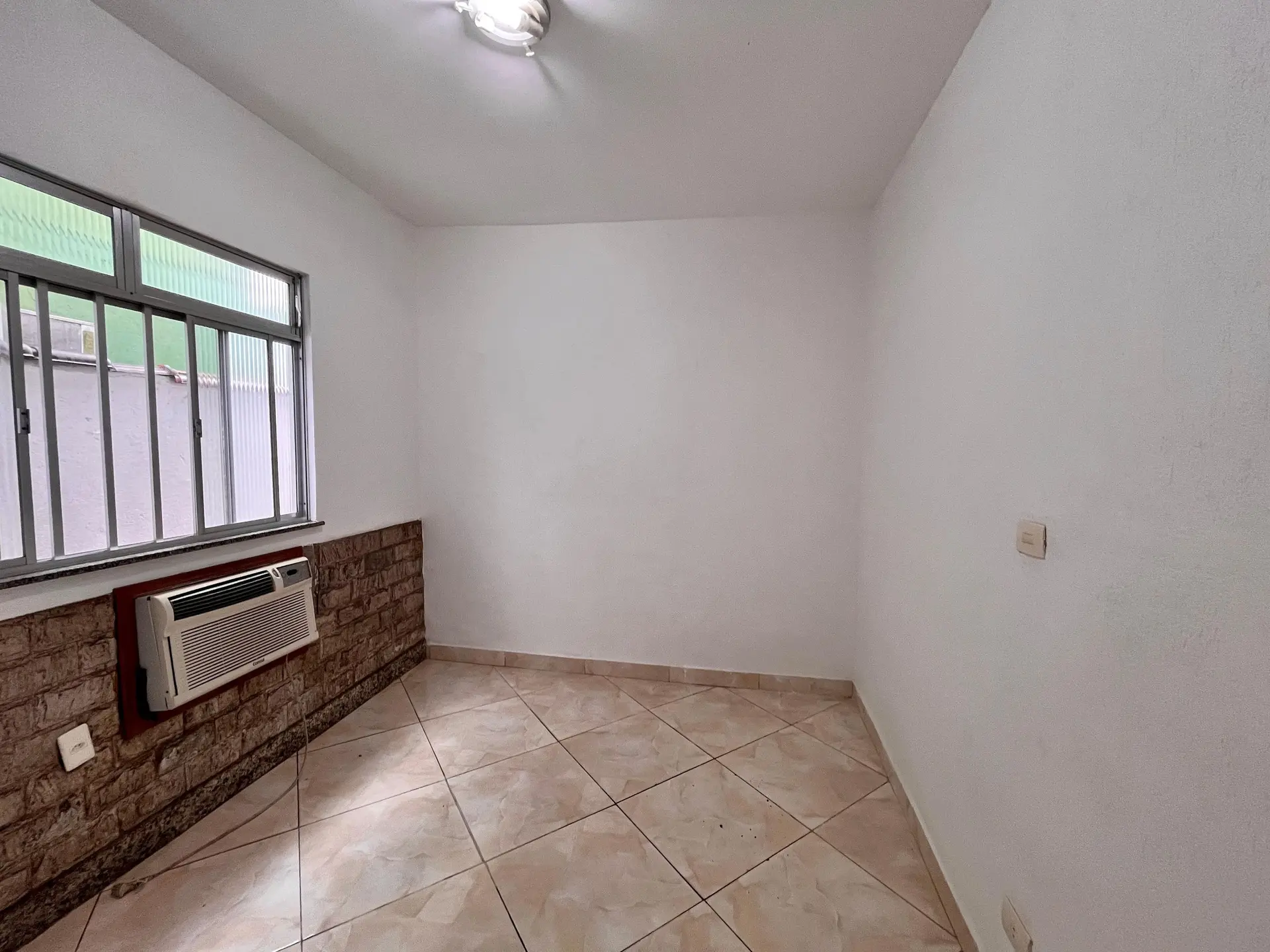 2-bedroom house with a garden in Rio de Janeiro — photo 28