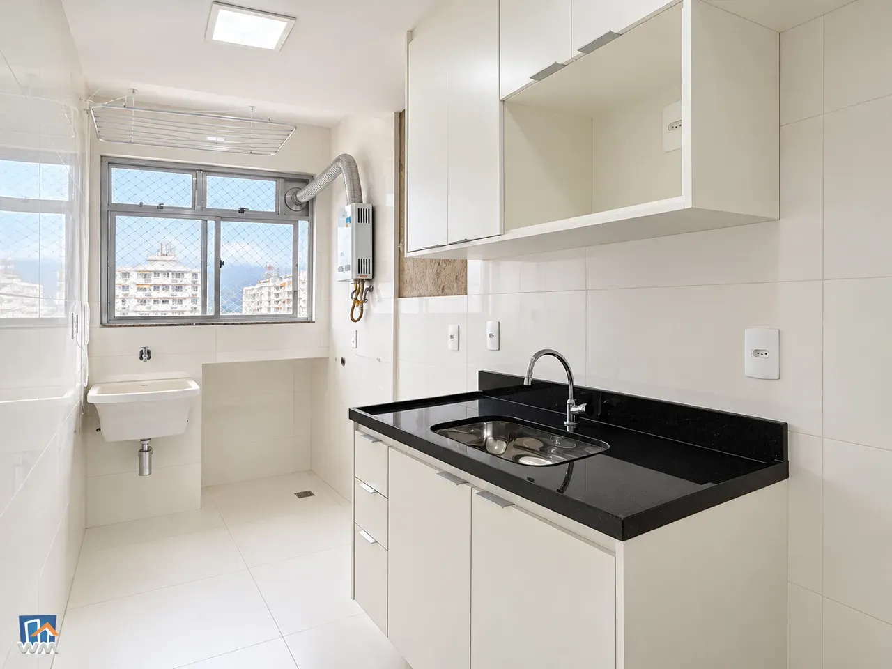 Вид на гори та 2 спальні: квартира 52 м² — photo 2