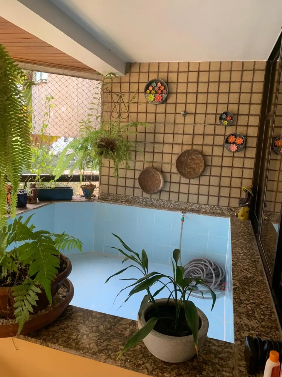 Furnished apartment with a closed kitchen gas stove — photo 9