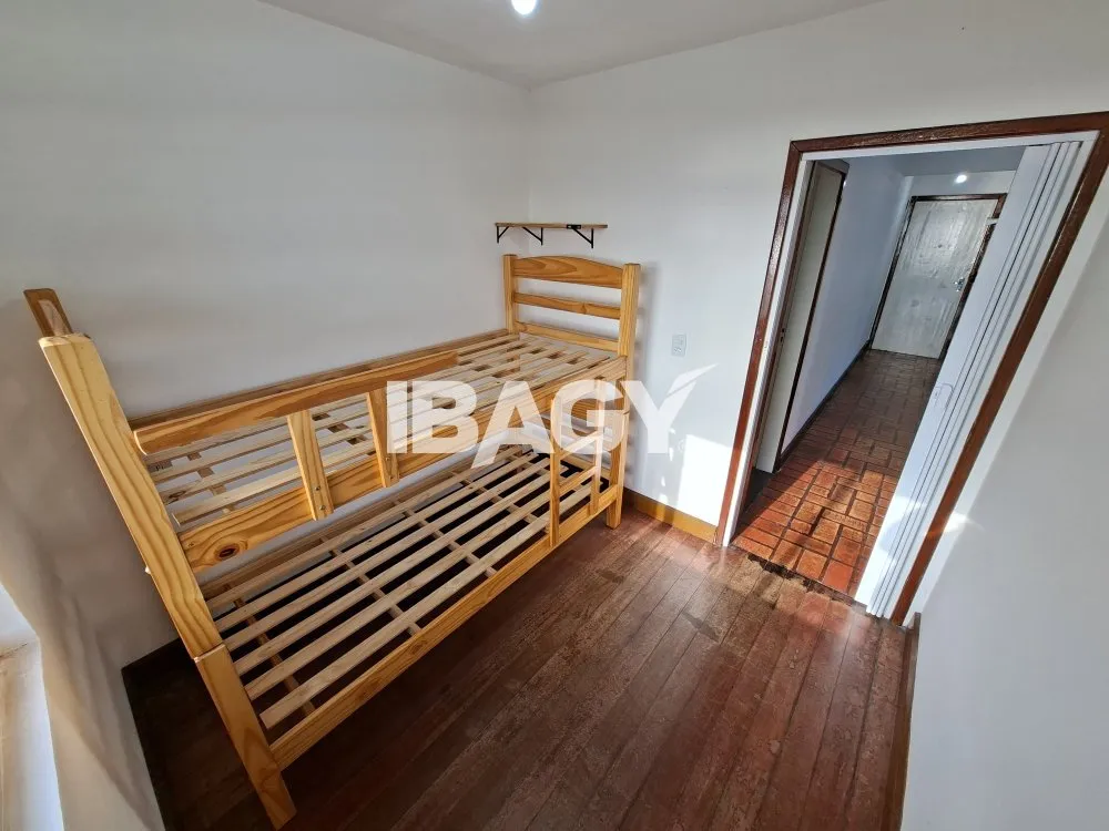 Unfurnished 2-bedroom apartment with no parking and fitted kitchen — photo 11