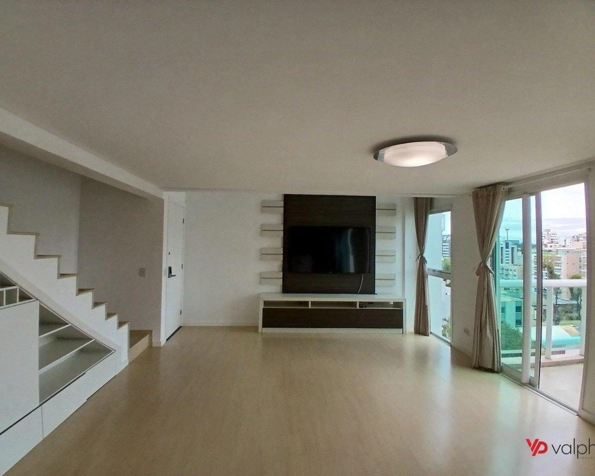Home office in a 2-bedroom apartment, 105 m² — photo 26