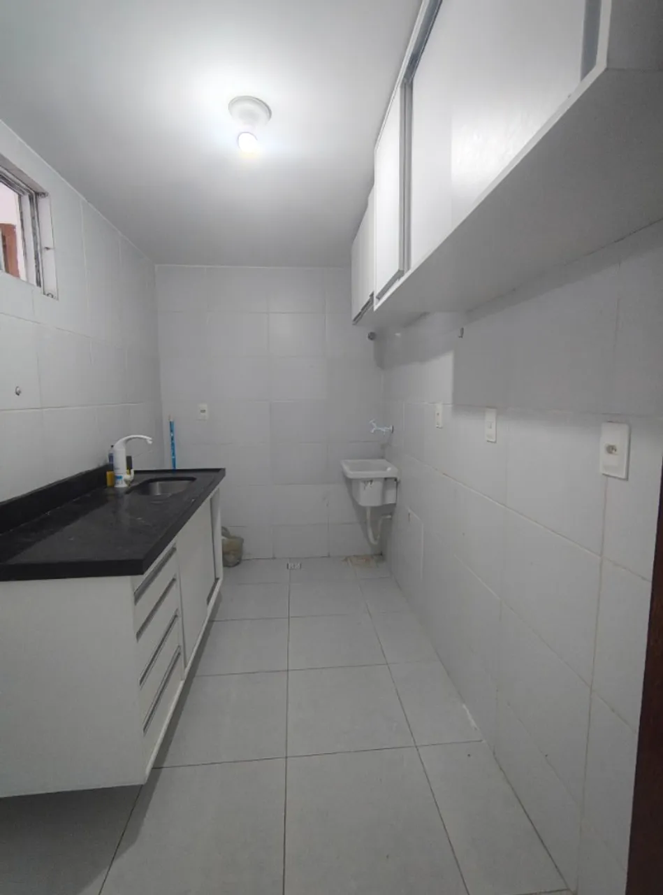 3-bedroom apartment in a building with a gym — photo 2