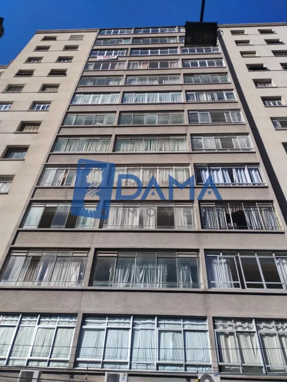 Apartamento com 3 quartos e cozinha fechada de 109 m² — photo 32
